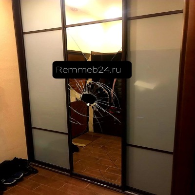 Отремонтировать зеркальную дверь - вид 1 миниатюра